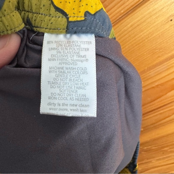 Toad&Co Blue and Yellow Floral Skirt Size Large - Picture 6 of 7